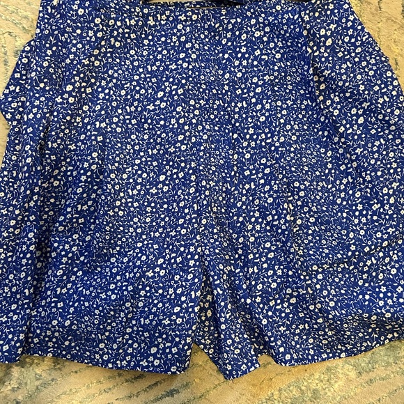 New Floral 2 piece shorts set Sz Small 4/6 - Picture 5 of 6
